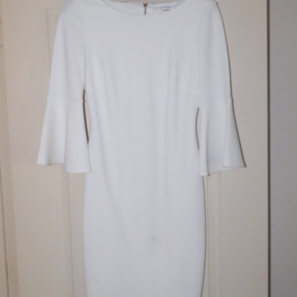 Beautiful white dress Size 2